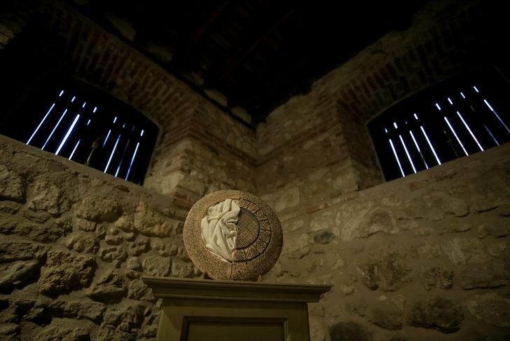 Kırklareli'nde 8 bin 200 yıl önce köy yaşamında kullanılan objeler, seramiğe yansıtıldı G4