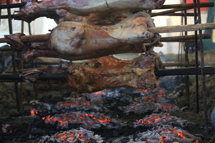 Trakya'nın dört bir köşesinden asırlık panayıra gelenler "römork oteller"de konakladı G4