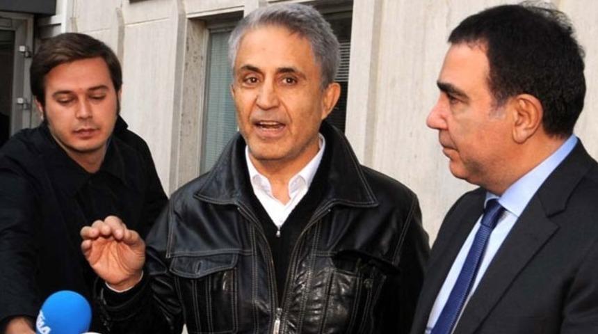 D&uuml;nya karikat&uuml;ristlerinden &ccedil;ağrı: Musa Kart'ı serbest bırakın