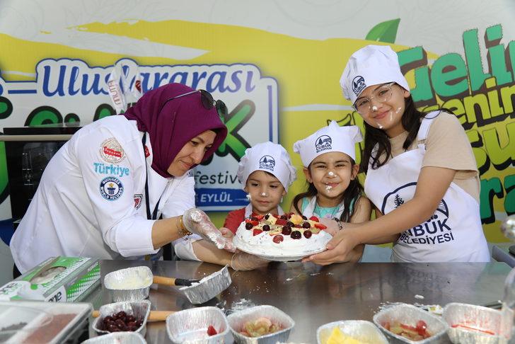 Uluslararası Çubuk Turşu ve Kültür Festivali'nde çocuklar vişneli pasta yapmayı öğrendi G1
