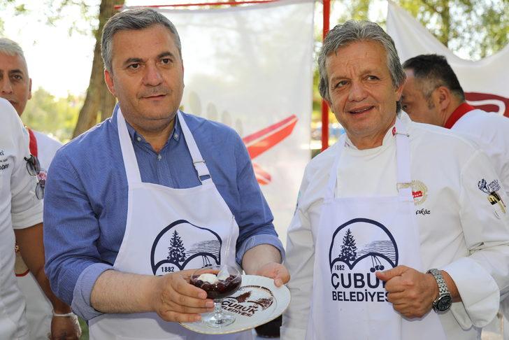 Uluslararası Çubuk Turşu ve Kültür Festivali'nde çocuklar vişneli pasta yapmayı öğrendi G3