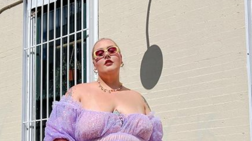 Büyük beden fenomen Abby Bible, sosyal medyadan isyan etti! “Şişman olduğum için özür dilemiyorum”