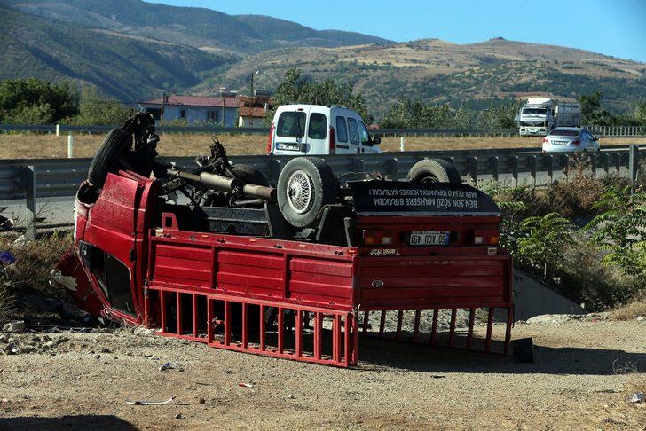 Tokat'ta devrilen kamyonetteki 4 kişi yaralandı G1