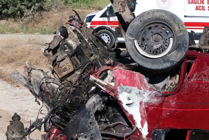 Tokat'ta devrilen kamyonetteki 4 kişi yaralandı G3