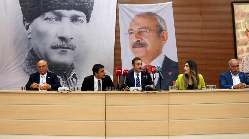 CHP Genel Başkan Yardımcısı Akın, Şanlıurfa'da basın toplantısı düzenledi:
