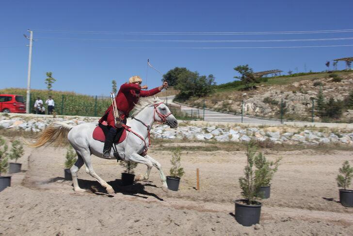 Atlı Okçuluk Türkiye Şampiyonası yarı final yarışları Afyonkarahisar’da başladı G3