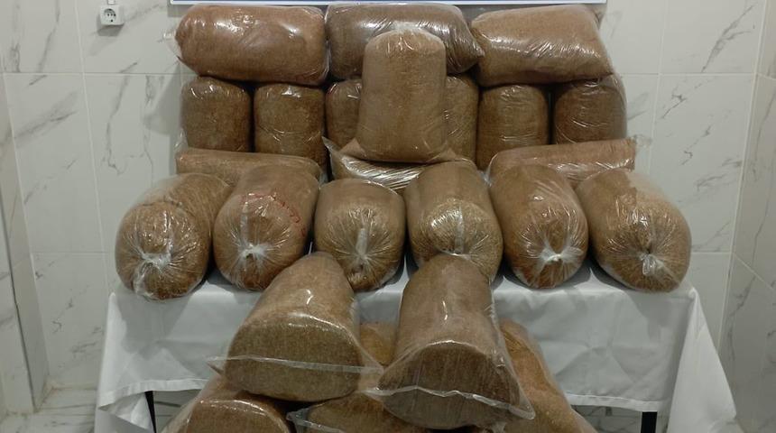 Hatay'da otomobilde gümrük kaçağı 245 kilogram tütün ele geçirildi