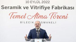 Bakan Dönmez, Bilecik'te seramik fabrikasının temel atma töreninde konuştu: