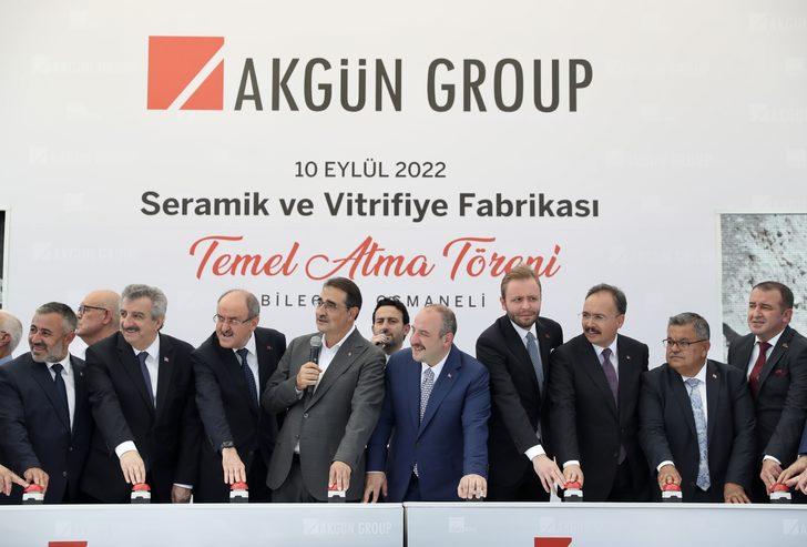 Bakan Dönmez, Bilecik'te seramik fabrikasının temel atma töreninde konuştu: G3