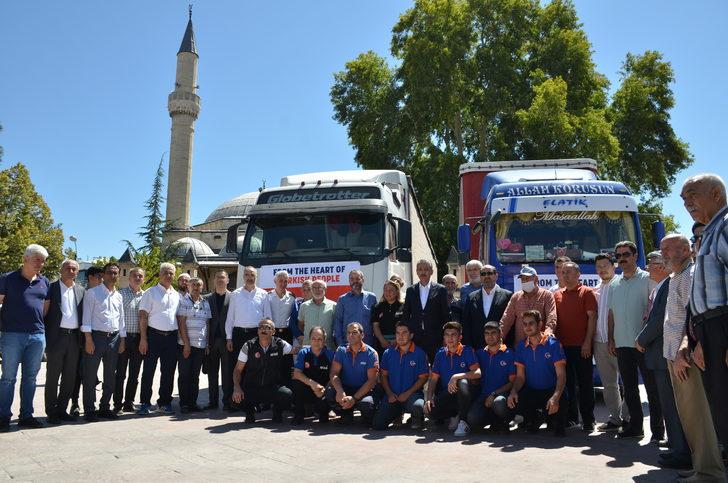 Karaman'dan Pakistan'daki sel bölgesine 2 yardım tırı gönderildi G3