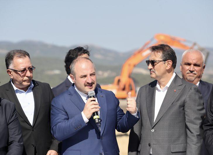 Bakan Dönmez, Bilecik'teki seramik fabrikası temel atma töreninde konuştu: G1