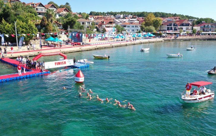 Uluslararası Açık Su Yüzme Şampiyonası "Golden Cup" Kocaeli'de yapıldı G4