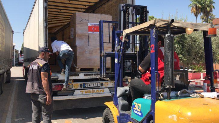 Adana'dan Pakistan'daki sel bölgesine 9 yardım tırı gönderildi G5