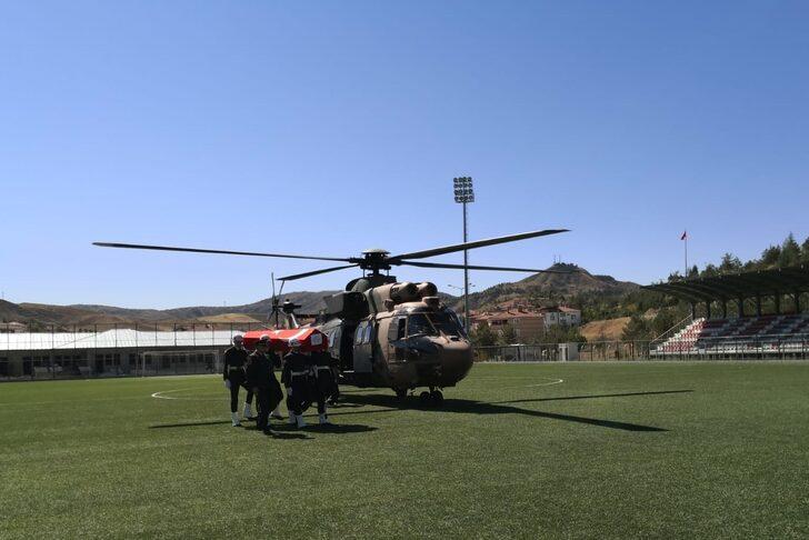 Şehit Piyade Uzman Çavuş Uçakçı memleketi Çorum'da son yolculuğuna uğurlandı G1