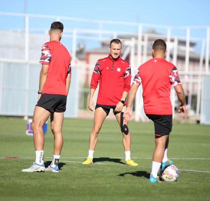 Sivasspor, İstanbulspor maçının hazırlıklarını tamamladı G3