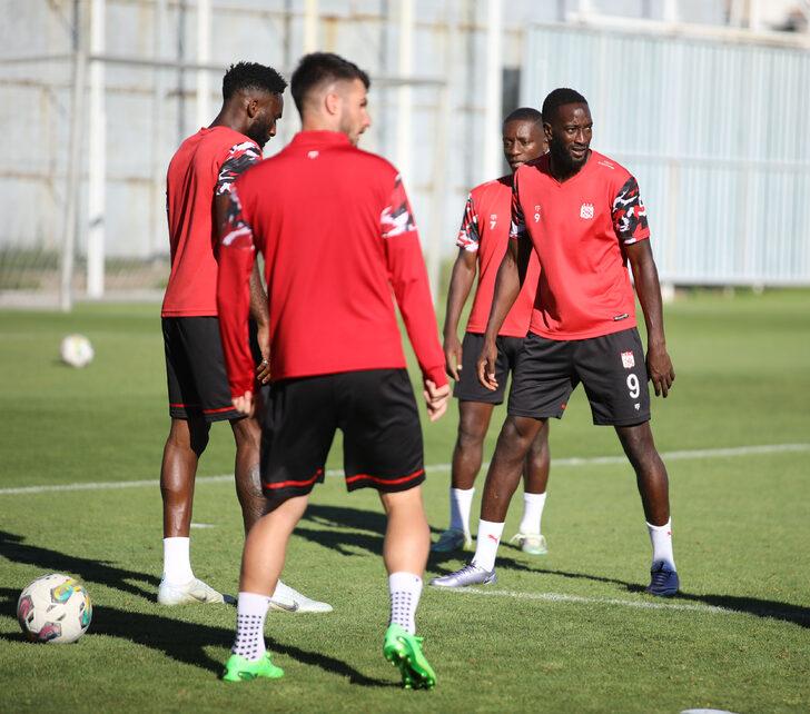 Sivasspor, İstanbulspor maçının hazırlıklarını tamamladı G5