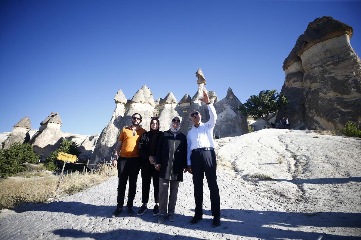Bakan Kirişci Nevşehir'de ziyaret ve incelemelerde bulundu