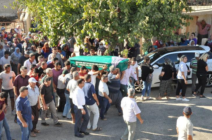 GÜNCELLEME 2 - Mersin'de boşanma aşamasındaki eşinin tabancayla vurduğu kadın öldü G3
