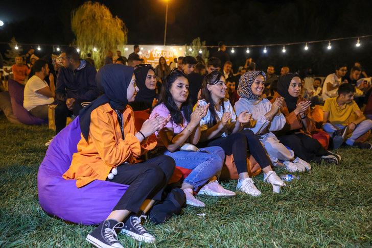 AK Parti Genel Başkanvekili Kurtulmuş, Van'da gençlerle buluştu: G4