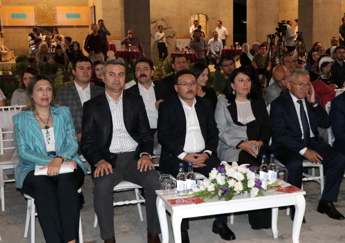 Ge&ccedil;mişte m&uuml;zikle şifa dağıtan medresede "M&uuml;zikle Şifaya Yolculuk" programı yapıldı