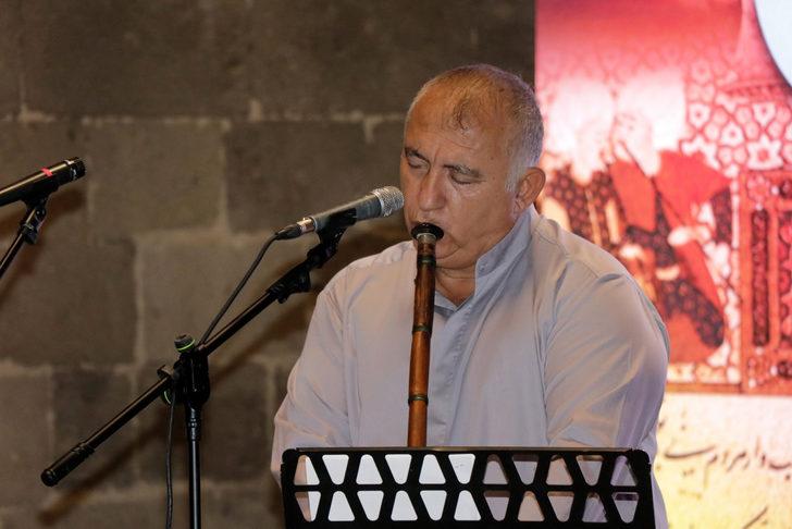 Geçmişte müzikle şifa dağıtan medresede "Müzikle Şifaya Yolculuk" programı yapıldı G4