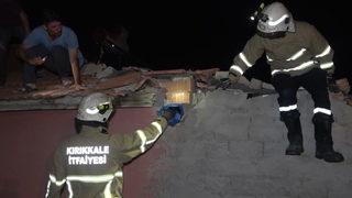 Esrarengiz olay! Müstakil evde yaşayan aileden iki kişi kokudan zehirlendi...