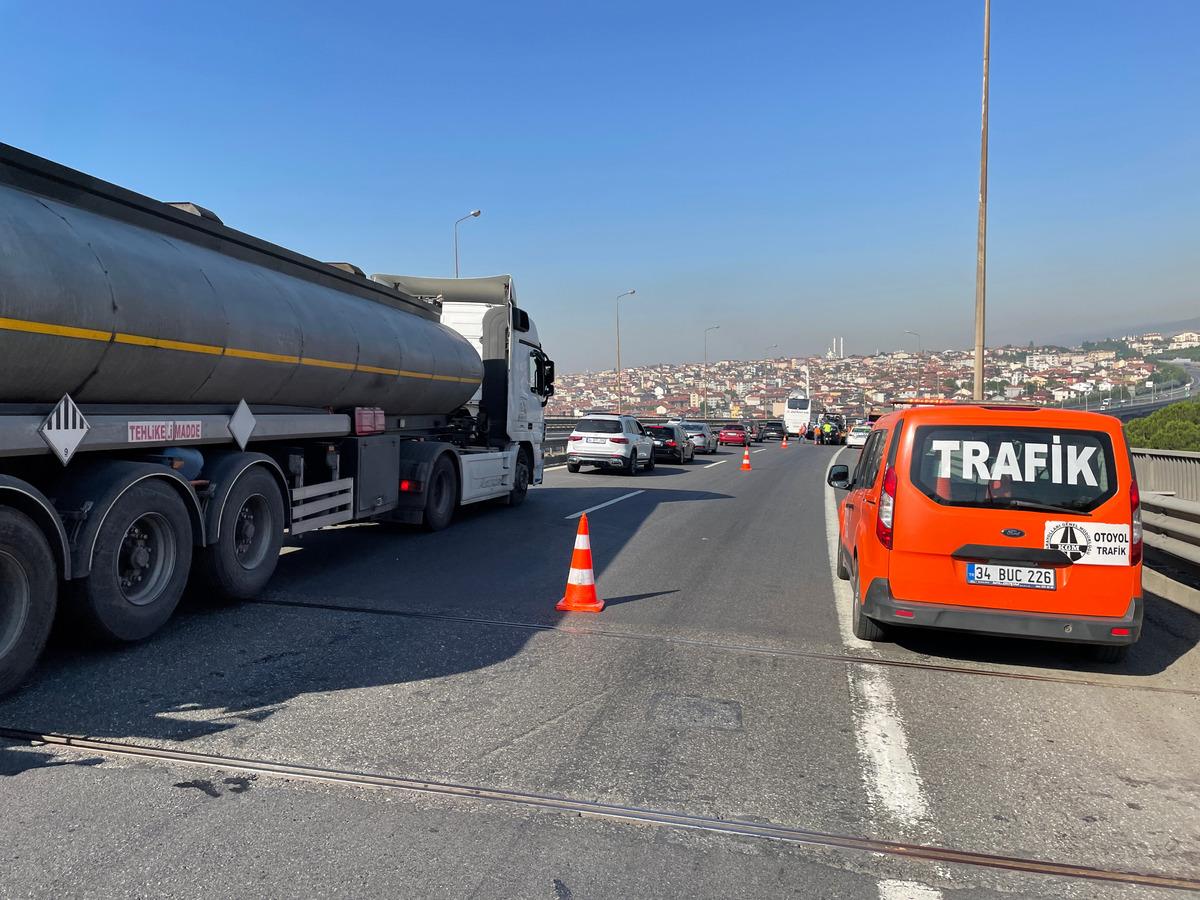 Anadolu Otoyolu'ndaki zincirleme trafik kazası ulaşımı aksattı