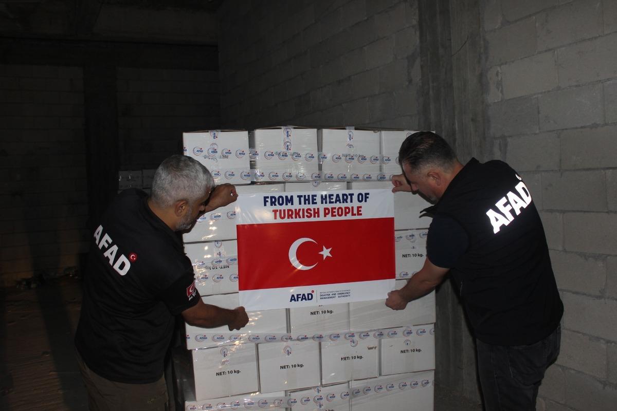 Kilis'ten Pakistan'daki sel b&ouml;lgesine 2 tır yardım g&ouml;nderildi