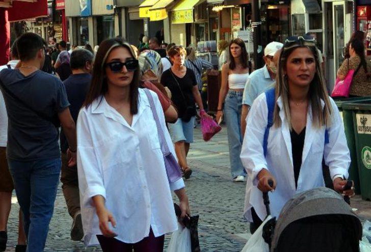 Bulgarlar bu kez okul alışverişi için geldiler! Edirne'de yine aynı görüntü G3