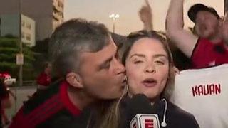 Bunun adı skandal! Canlı yayında muhabir Jessica Dias'ı öperek taciz etti...
