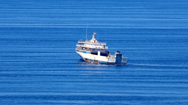 Yunanistan Sahil Güvenlik birimlerinin taciz ateşi açtığı gemi yeniden seyrine başladı G2