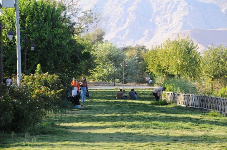 Ağustos sıcakları en çok Cizrelileri bunalttı G2