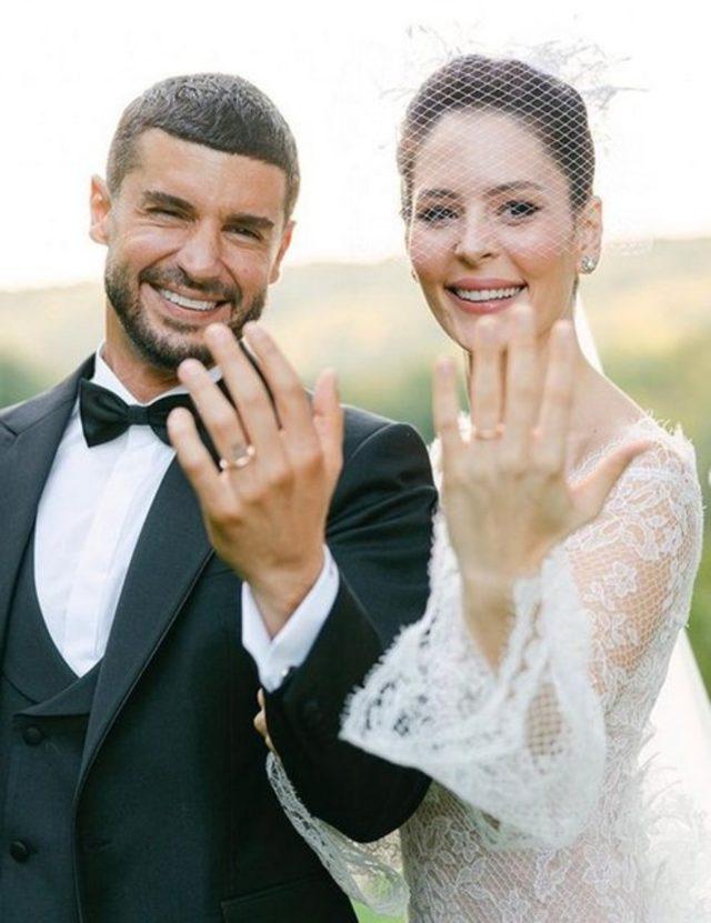 Berk Oktay Ile Y ld z a r Atiksoy Evlendi Uygunsuz Foto raflar 