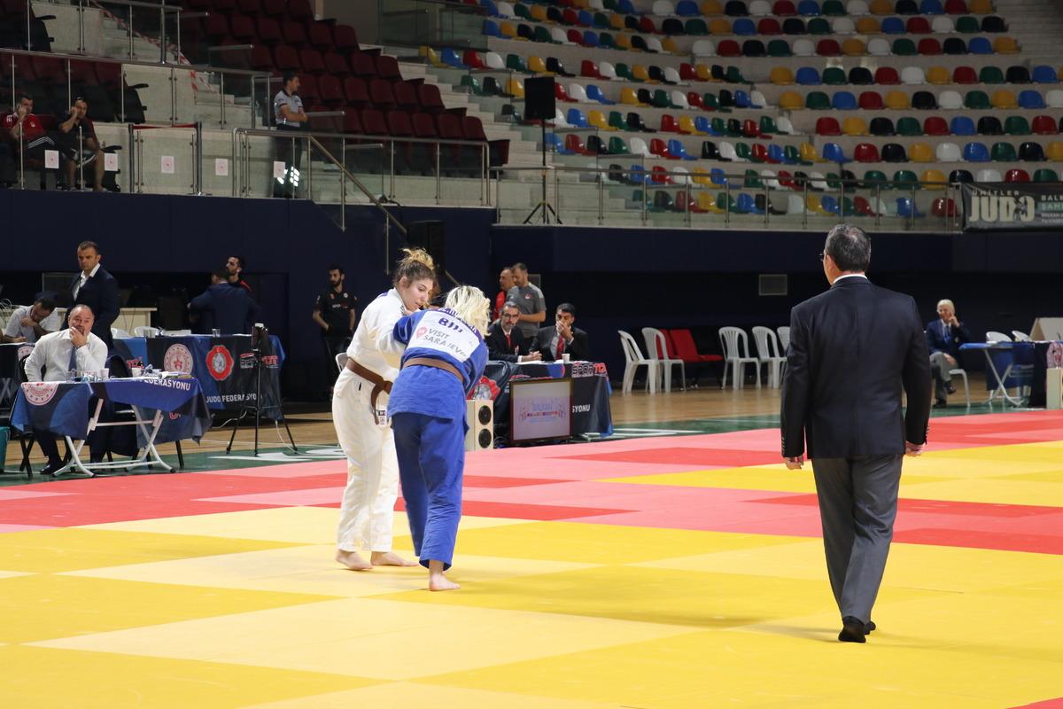 &Uuml;mitler Balkan Judo Şampiyonası sona erdi
