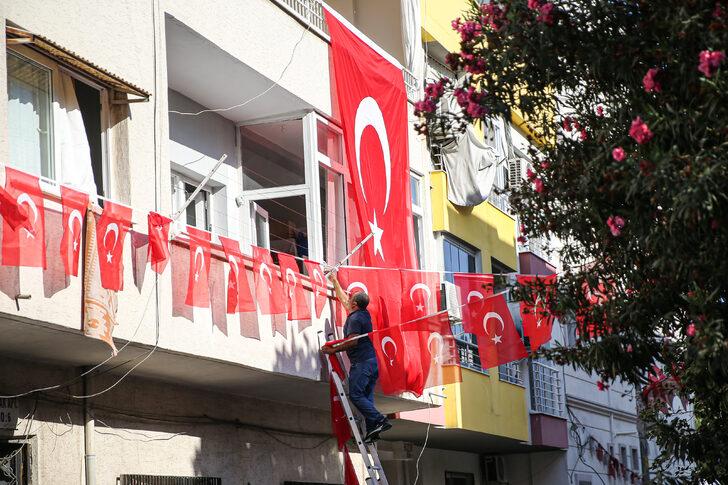 Şehit Uzman Çavuş Yıldırım'ın Mersin'deki ailesine şehadet haberi verildi G2