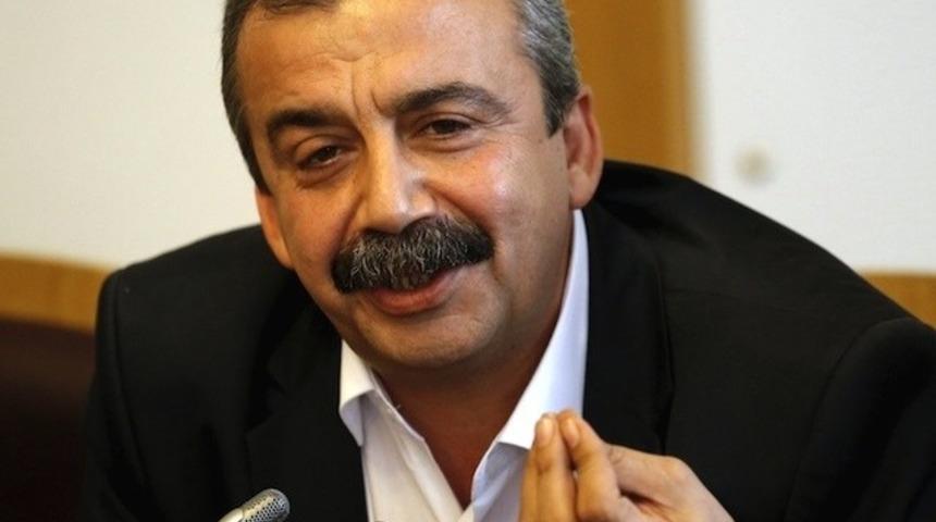 Sırrı S&uuml;reyya &Ouml;nder: Erdoğan onay i&ccedil;in HSYK kararnamesini bekledi, yargı hazırlandı