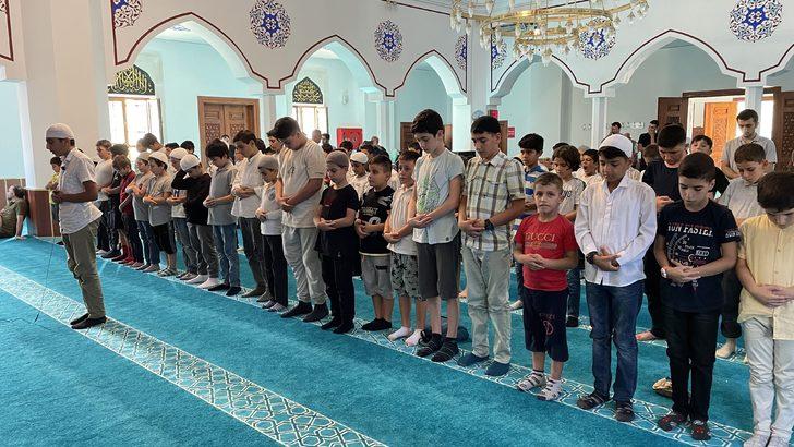 İstanbul'da "Hayat namazla güzeldir" etkinliği düzenlendi G3