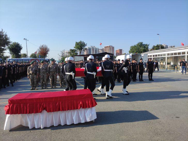 İstanbul'da silahın kazayla patlaması sonucu vefat eden polis için cenaze töreni G5