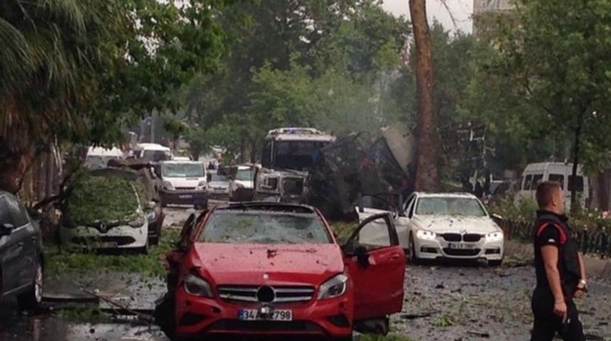 İstanbul'da patlama: &Ouml;l&uuml; ve yaralılar var