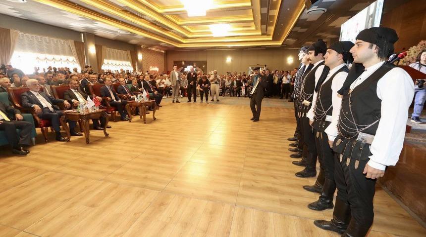 Fatih Erbakan, Trabzon'da partisinin il kongresine katıldı: