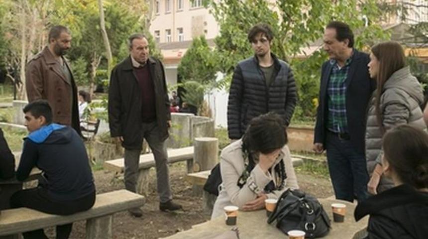 Arka Sokaklar 418.B&ouml;l&uuml;m Fragmanı 25 Kasım Cuma Ekip Kimin Peşinde Kanal D Yeni B&ouml;l&uuml;m &Ouml;zeti