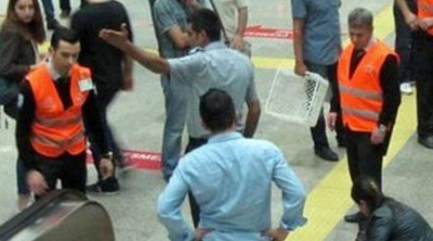 Vezneciler'deki patlama sonrası metro seferleri de aksadı