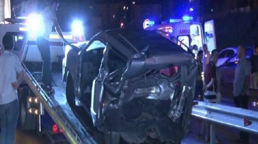 Maltepe'de zincirleme trafik kazası: 1'i ağır 4 yaralı