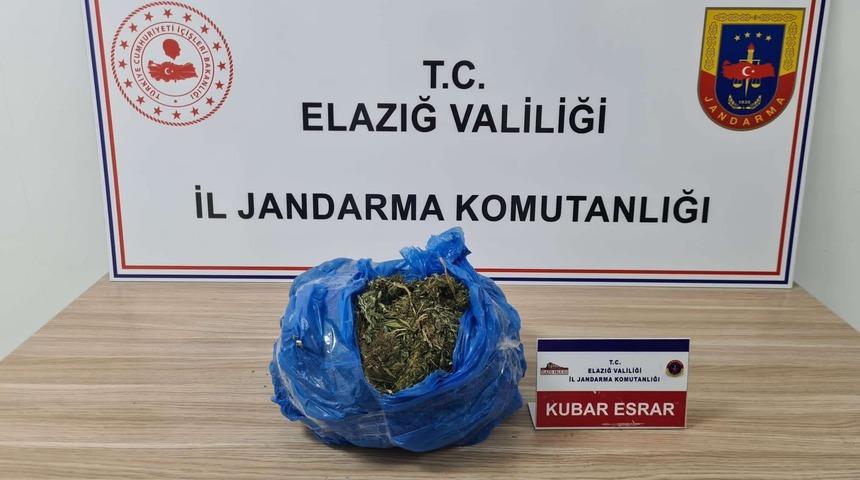 Elazığ'da 2 kilo 100 gram esrar ele geçirildi