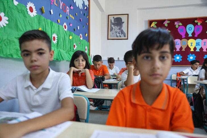 İzmir ve çevre illerde yeni eğitim öğretim yılı başladı G4