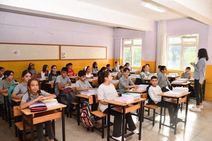 Düzce, Karabük, Bolu ve Kocaeli'de öğrenciler okullarıyla buluştu G2