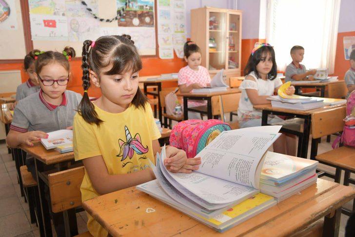 Düzce, Karabük, Bolu ve Kocaeli'de öğrenciler okullarıyla buluştu G3