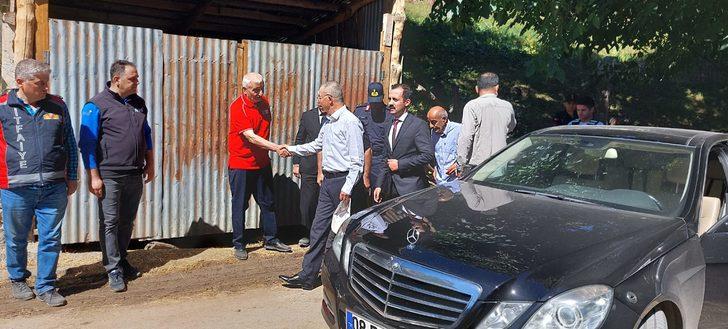 Artvin'de çıkan yangında 3 ev, 3 samanlık zarar gördü G4