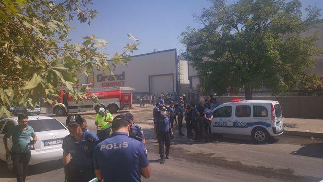 GÜNCELLEME - Gaziantep'te halı fabrikasında çıkan yangın kontrol altına alındı