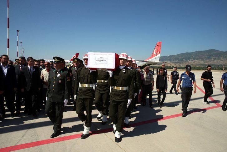 Şehit Piyade Astsubay Gökhan Ağıl'ın cenazesi Tokat'a getirildi G4